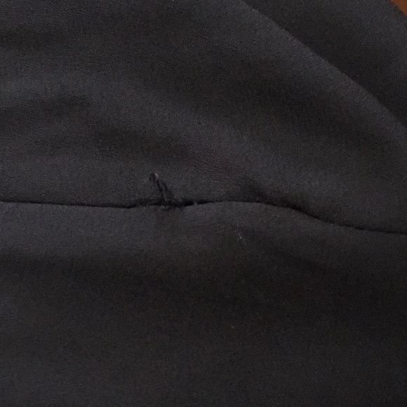 Lulu’s Black Lace Trim Off Shoulder Gown Small - Picture 7 of 7